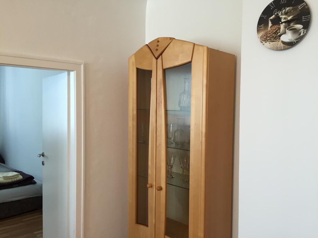 Domino Vienne